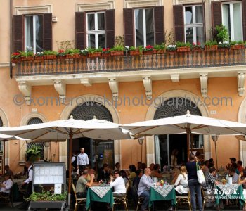 Piazza Navona, the other side of Rome