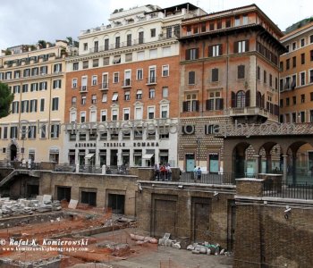 Largo di Torre Argentina,   ANTIGUA Rome