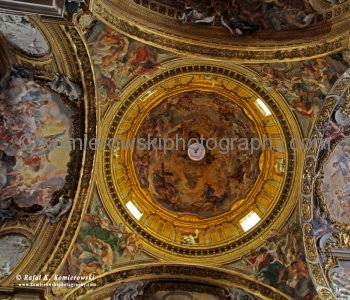 La chiesa del Santissimo Nome di Gesù,    Rome