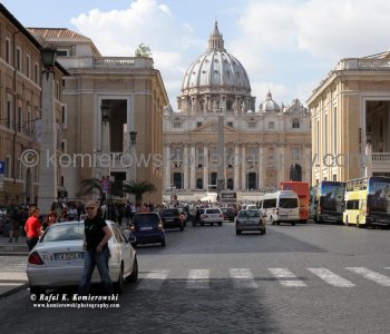 St. Peter s Basilica - San Pietro in Vaticano,  seen from Via della Concilliazione,  Rome