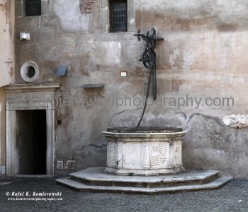 details -  courtyard inside of Castel Sant Angelo,    Rome