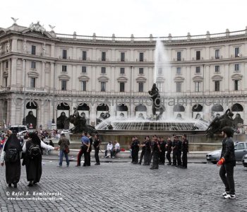 The Fountain of the Naiads ....Back at  Piazza della Repubblica in Rome,