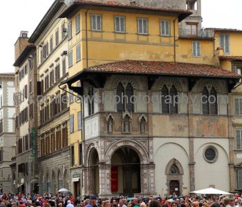 Florence - street scene observed near Piazza del Duomo
