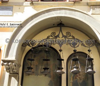 Old detail incorporated into exterior work done by architect Italo Gamberini, Florence