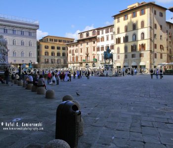 Right from Medieval times, Piazza della Signoria has always been the civic centre of Florentine life...