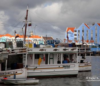 Floating Market in Willemstad...