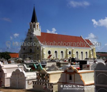 A small cemetery ....Aruba is a multicultural island society,   this is good place to explore past history of this island