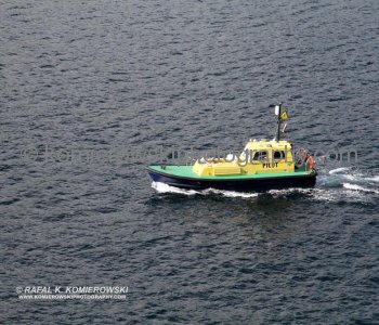 Arriving in St Vincent Pilot Boat ...Grand Princess cruise ship is ready for departure...