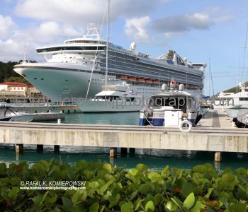 Grand Princess ...captain said: our first line was cast ashore at 6:49 am and the eight lines forward and aft made fast by 7:05 am, Charlotte Amalie, St. Thomas, Thursday, March 10, 2011