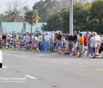 24 February, 2011 at 16:29 Eastern in Titusville,  Crowds have been getting thicker and thicker ....