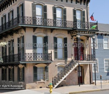Historic Savannah...spectacular Garden City...
