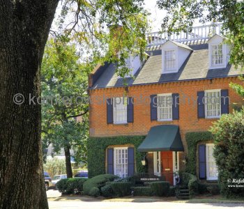 Historic Savannah...spectacular Garden City...