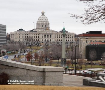 St. Paul: Minnesota State Capitol Building,  Tuesday, March 22, 2011 at 2:46 PM (temperature plus 5C = 41 F)