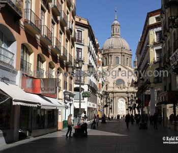 Zaragoza in the year 2011 is a modern European city, which spreads around both sides of the river Ebro...has been a university city for more than 500 years, and it counts with more than 50 000 higher education students.