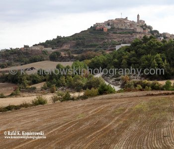 With 6 million inhabitants, it is the second most populated region in Spain, after Andalucia  UNDER CONSTRUCTION