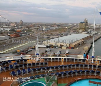 Sunday, November 13, 2011  Day 17, arrived to Galveston, Texas, USA at 5:05 am, 29^ 18’ 32” N,  94^47’ 50” West
