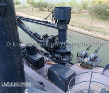 Already in 1916 the Texas became the first American battleship to carry anti-aircraft guns, when 3in guns were mounted above her turrets