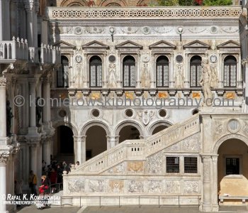 The most iconic Venetian Gothic structure, the Doge s Palace, is a luxuriously decorated building that includes traits of Gothic, Moorish, and Renaissance architectural styles