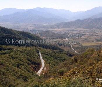 Talpa de Allende is a jewel of a town with roughly 8000 inhabitants nestled in a valley of the Sierra Cacoma at roughly 3900 feet above sea level