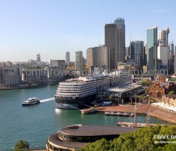 from Sydney Harbour Bridge magnificent views of Sydney Harbour and downtown