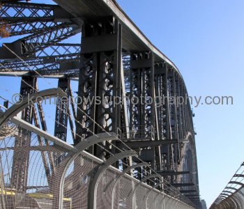 Sydney Harbour Bridge ...Marek, Beata and Maria...we are hiking to the middle of the bridge to get superb views....