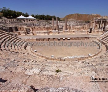 Roman amphitheatre - hippodrome.
