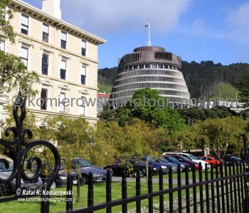New Zealand government -Beehive- ..on the left Faculty of Law,  Victoria University of Wellington