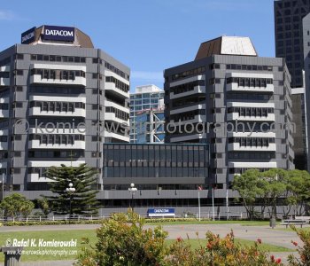 ....exploring on foot...Wellington is very compact, perched on the edge of a stunning natural harbor.....