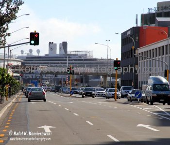 ....exploring on foot...Wellington is very compact, perched on the edge of a stunning natural harbor.....