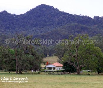 Farmland scenery viewed from Bylong Valley Way, NSW, Australia