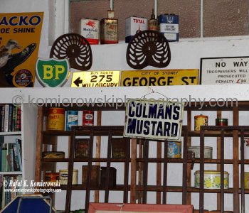 Australiana  ...at DORRIGO ANTIQUES, Dorrigo, NSW, Australia (rain - local spring time - November 10, 2012)