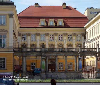 Wroclaw ... southern and western districts had been destroyed by 90 percent with the Old Town and city center half destroyed.  Wroclaw, Poland, European Capital of Culture 2016