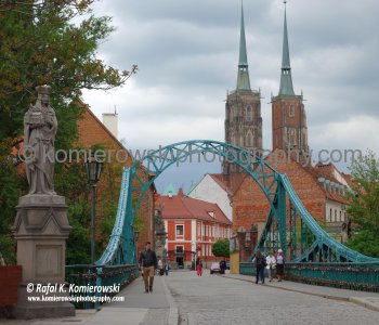 Bridge leading to Ostrow Tumski (meaning Cathedral Island), where one of the most beautiful European religious architecture complexes remains. Wroclaw, Poland