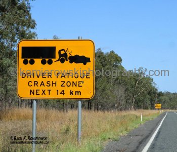 ...north of Mackay..warning signs reminded us of very high fatigue crashes between Rockhampton and Mackay ...Bruce Highway...