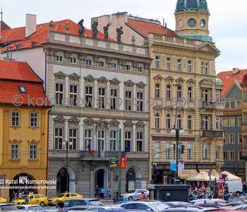 ...Walking is really the best way to explore Prague,   sightseeing highlights of this beautiful city...