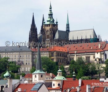 ...Walking is really the best way to explore Prague,   sightseeing highlights of this beautiful city...