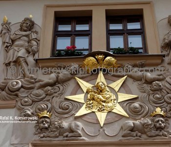 ...Walking is really the best way to explore Prague,   sightseeing highlights of this beautiful city...