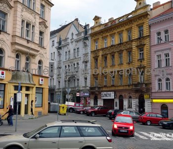 ...Walking is really the best way to explore Prague,   sightseeing highlights of this beautiful city...