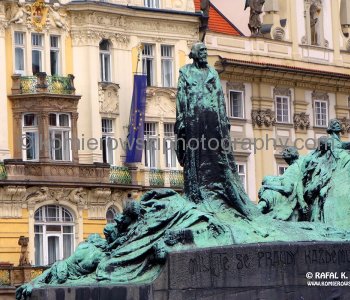 Old Town Square ...Walking is really the best way to explore Prague,   sightseeing highlights of this beautiful city...