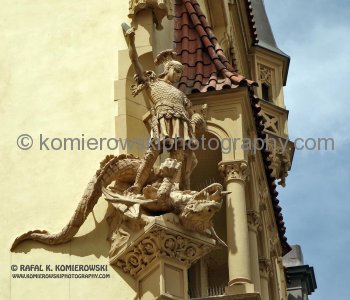 ...Walking is really the best way to explore Prague,   sightseeing highlights of this beautiful city...