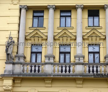 ...Walking is really the best way to explore Prague,   sightseeing highlights of this beautiful city...