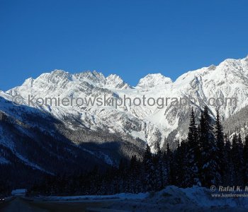 1 km West of Summit Rogers Pass - Selkirk Mountains.. After crossing the pass you can feel the strong influence of the Pacific Ocean, the climate is humid and soft and Giant Cedars grow along the highway.