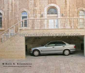 The Delicate Art of Parking !!! The Muslim Quarter at Old City in Jerusalem
