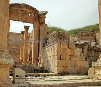 The Street of Columns, was originally flanked by 260 columns on either side, and all the principal public buildings of the city had their entrance from it.