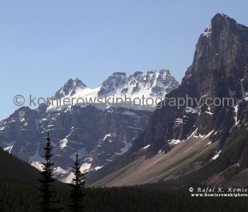 Rockies along local highway from Lake Louise to Moraine Lake, Banff National Park, Canada